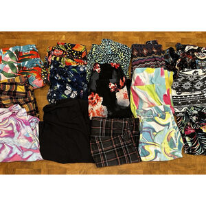 No Boundaries Leggings Lot of 15- Women’s Size Small
